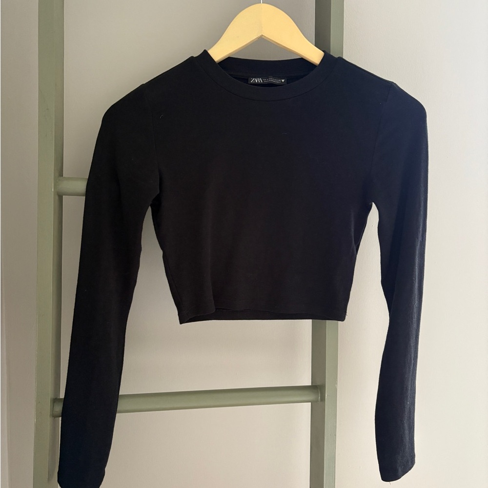 Zara Black Fitted Cropped Hoodie